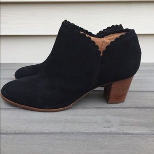 Jack Rogers Marianne Scalloped Black Bootie